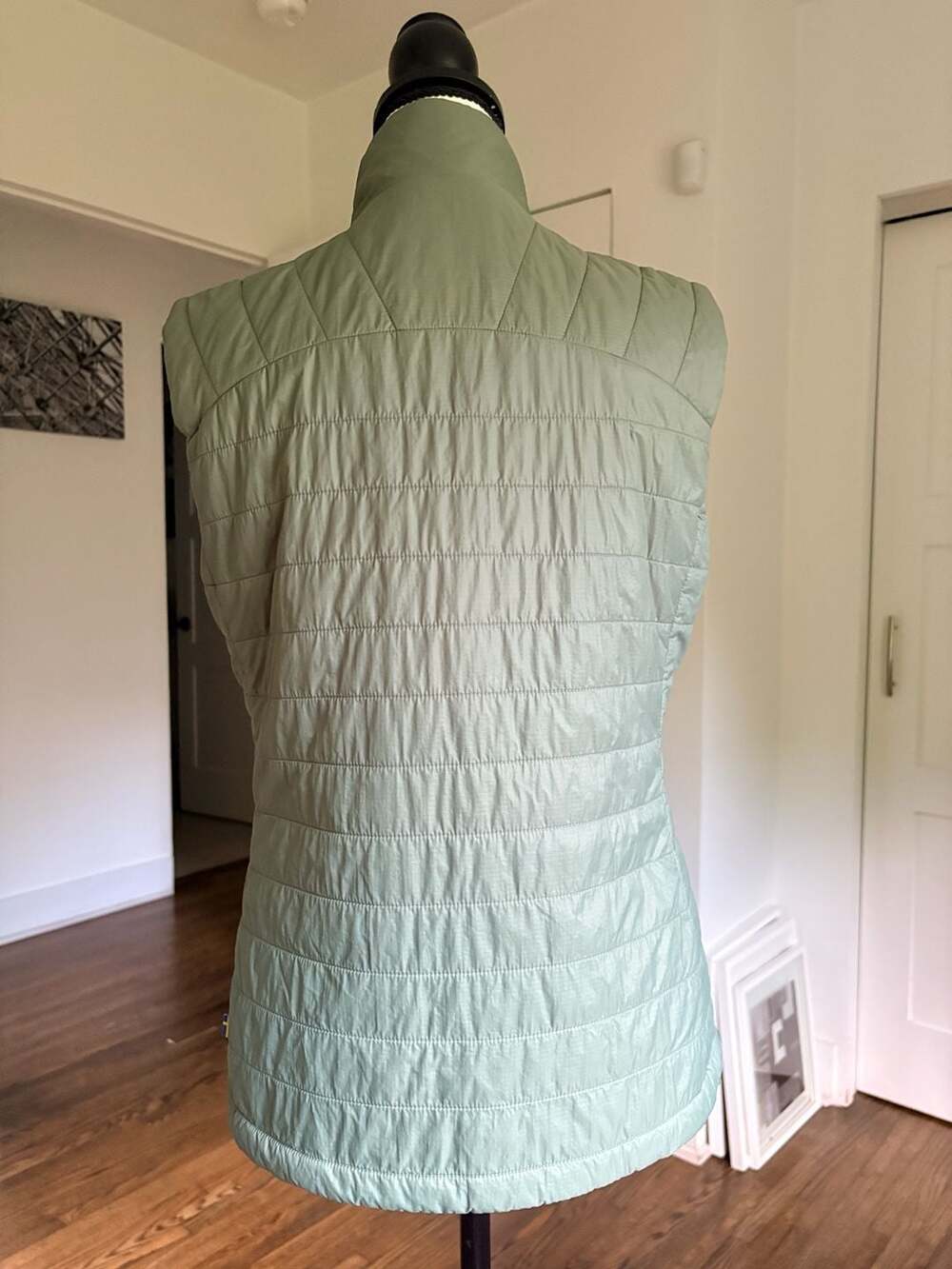Fjallraven Expedition X-Latt Insulated Sage Green Puffer Vest Womens Small - Picture 2 of 13